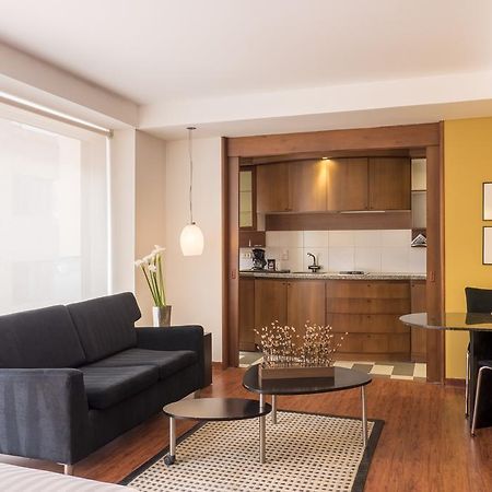 Hotel Lugano Suites ボゴタ エクステリア 写真