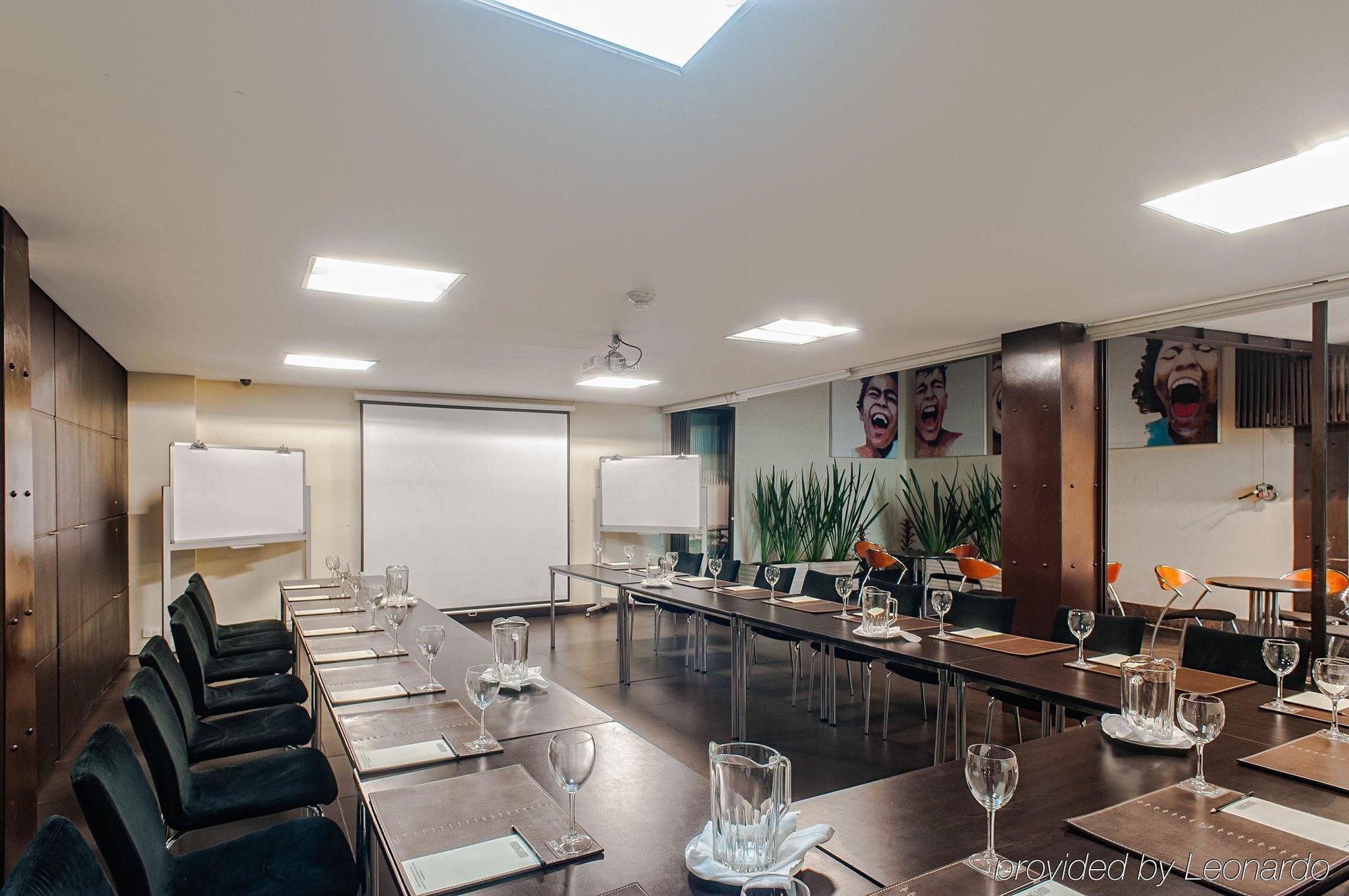 Hotel Lugano Suites ボゴタ エクステリア 写真