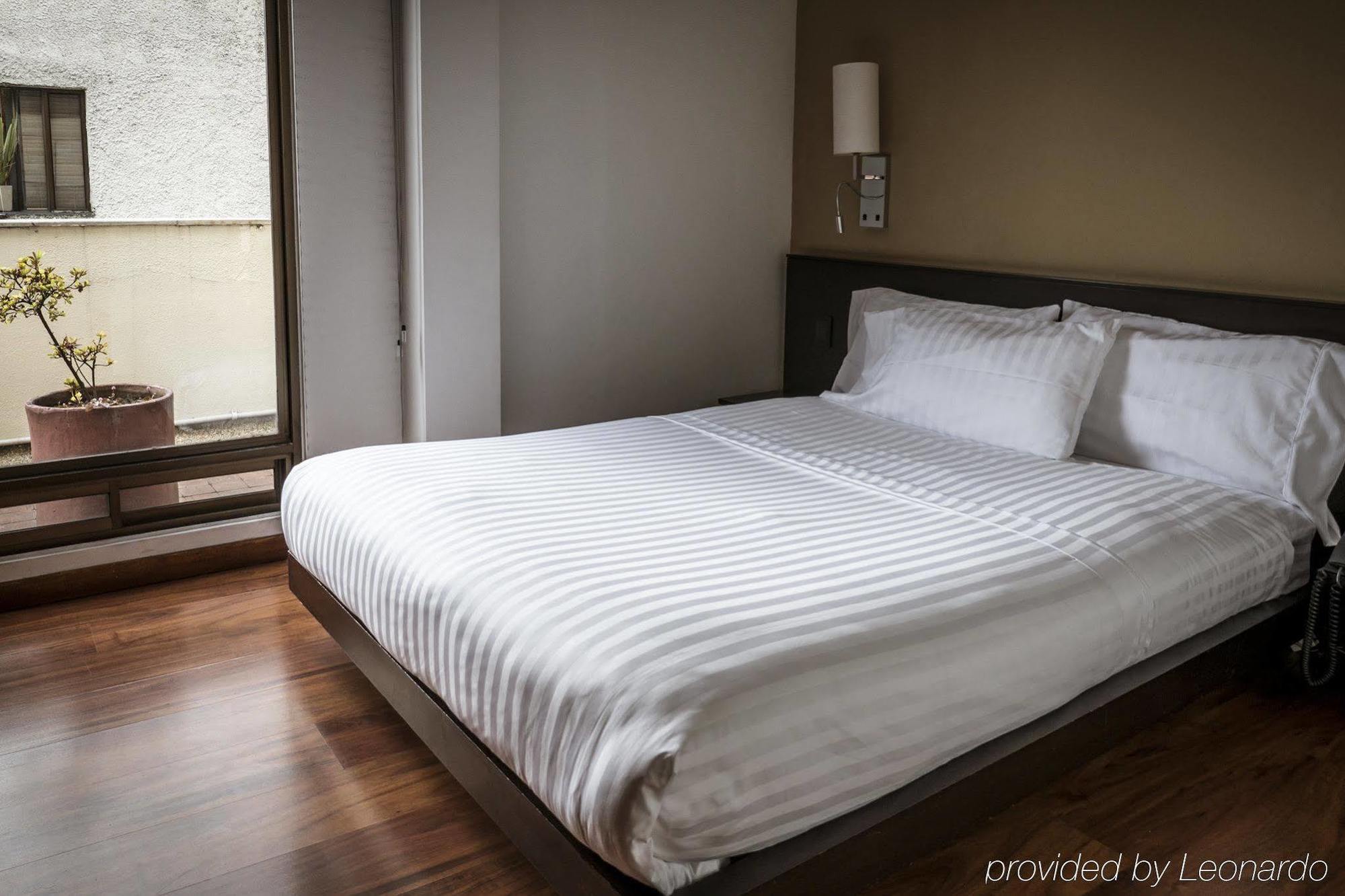 Hotel Lugano Suites ボゴタ エクステリア 写真