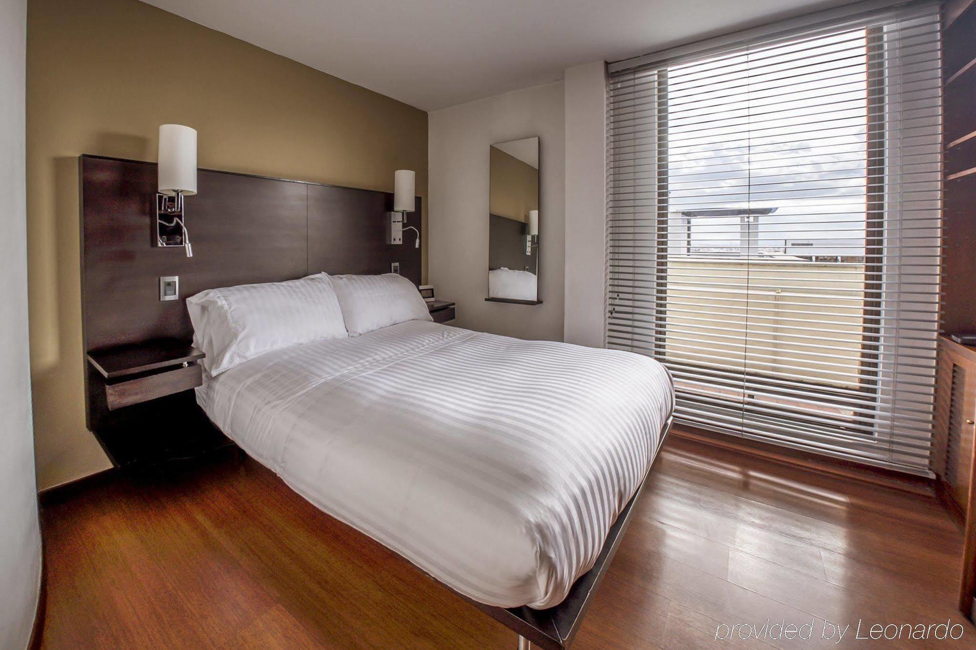 Hotel Lugano Suites ボゴタ エクステリア 写真