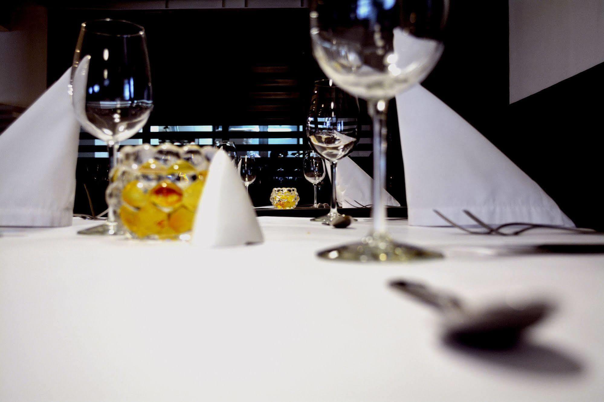 Hotel Lugano Suites ボゴタ エクステリア 写真
