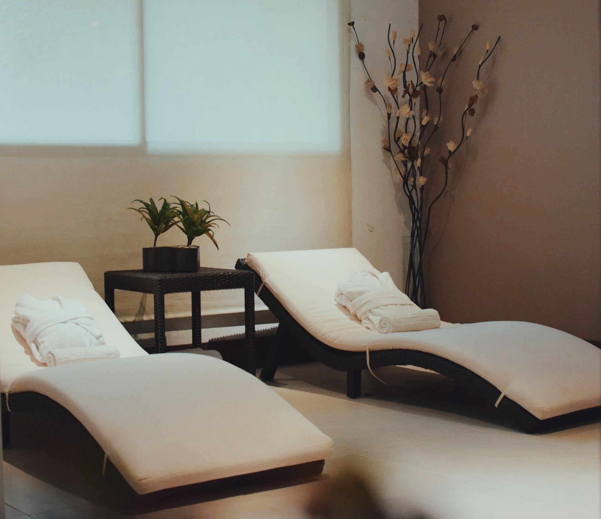 Hotel Lugano Suites ボゴタ エクステリア 写真